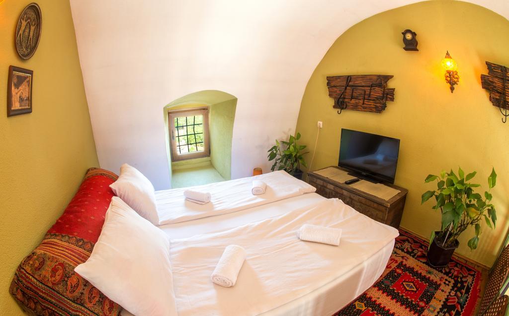 Cozy Studio Apartment Next To The Old Bridge Mostar Exteriör bild
